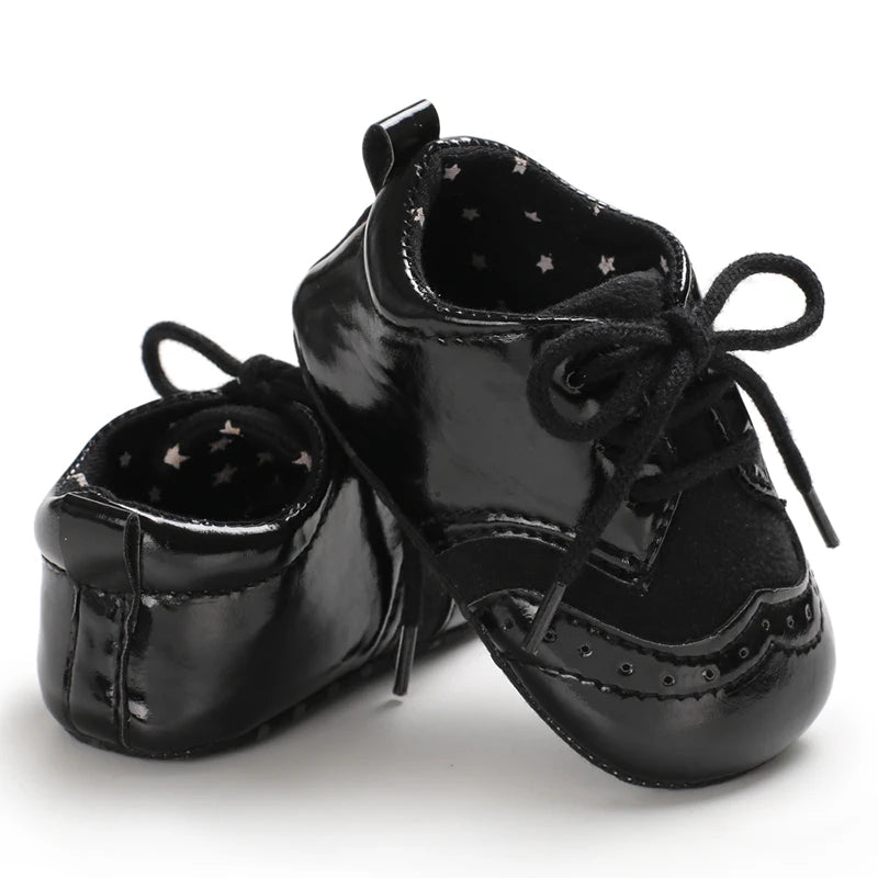 Sapatinho Baby Verniz Cadarço