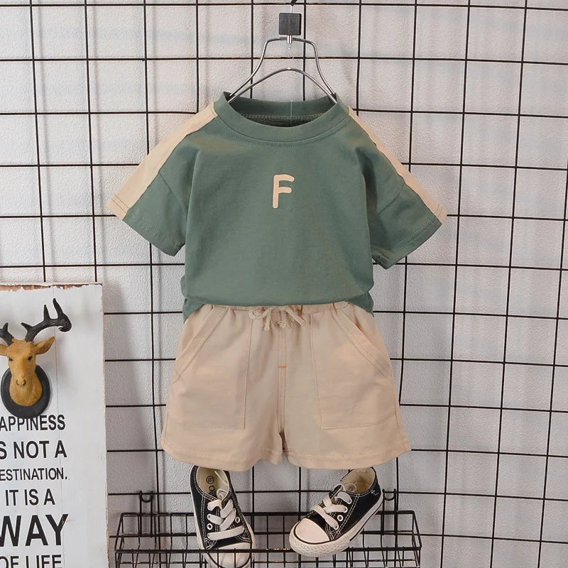 Conjunto Infantil Minimalista