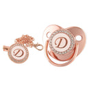 Chupeta Rose Gold + Prendedor Iniciais - Loja BiBia