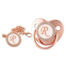 Chupeta Rose Gold + Prendedor Iniciais - Loja BiBia