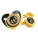 Chupeta Preta BIBIA™ + Prendedor com Inicial - Loja BiBia